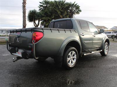 2011 Mitsubishi Triton - Thumbnail
