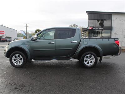 2011 Mitsubishi Triton - Thumbnail