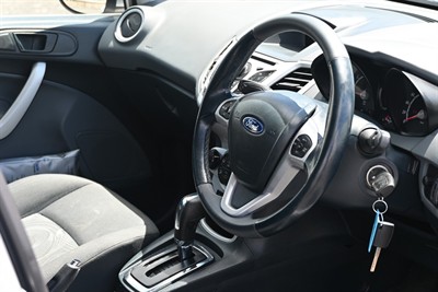 2011 Ford Fiesta - Thumbnail