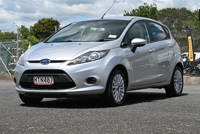2011 Ford Fiesta - Thumbnail