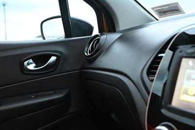 2018 Renault Captur - Thumbnail