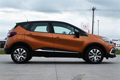 2018 Renault Captur - Thumbnail