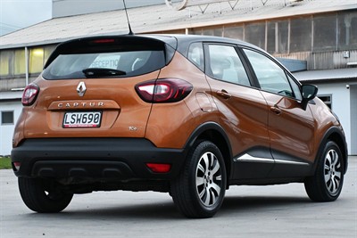 2018 Renault Captur - Thumbnail