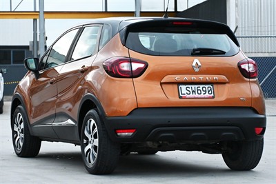 2018 Renault Captur - Thumbnail
