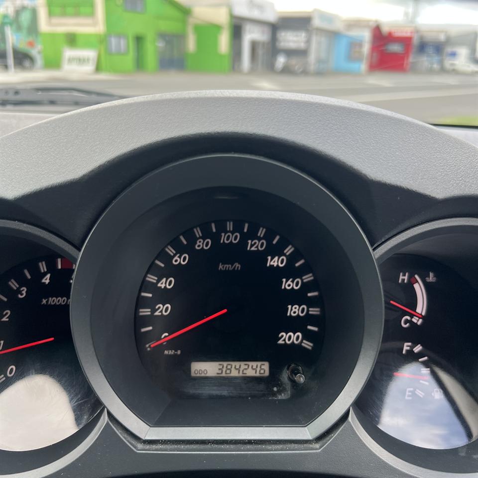 2005 Toyota Hilux