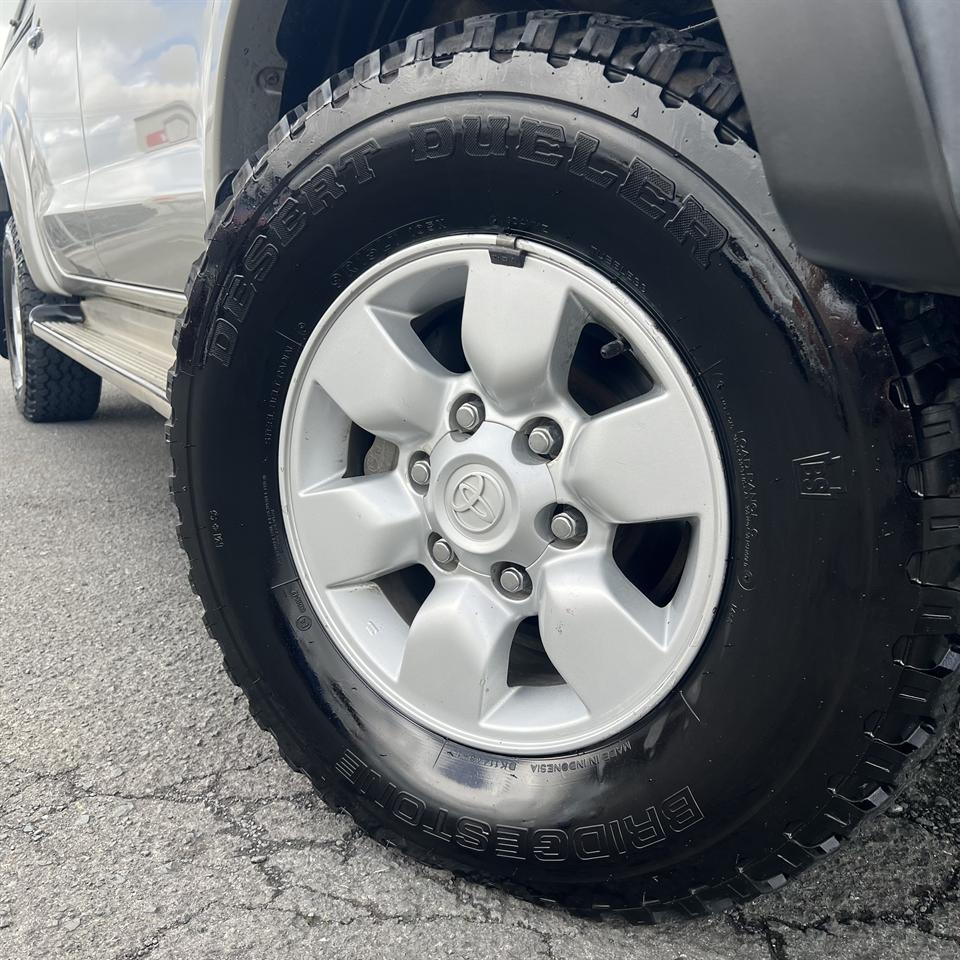 2005 Toyota Hilux