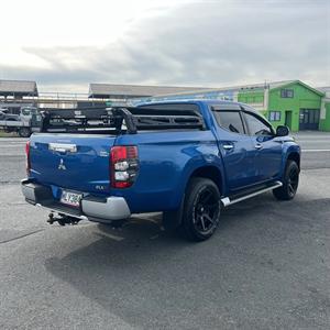 2020 Mitsubishi Triton - Thumbnail