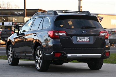 2018 Subaru Outback - Thumbnail