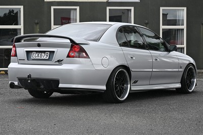 2004 Holden Commodore - Thumbnail