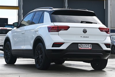 2020 Volkswagen T-Roc - Thumbnail