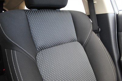 2021 Mitsubishi Outlander - Thumbnail