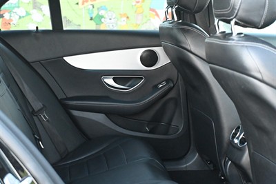 2016 Mercedes-Benz C-Class - Thumbnail