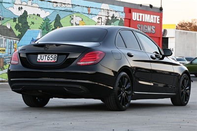 2016 Mercedes-Benz C-Class - Thumbnail
