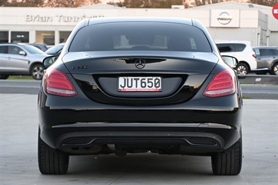 2016 Mercedes-Benz C-Class - Thumbnail