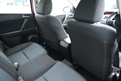 2010 Mazda Mazda3 - Thumbnail