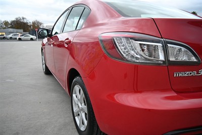 2010 Mazda Mazda3 - Thumbnail