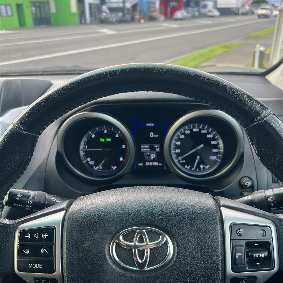 2016 Toyota Landcruiser Prado