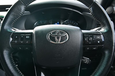2022 Toyota Hilux - Thumbnail