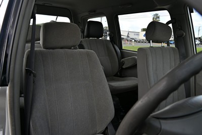 2000 Toyota Townace - Thumbnail