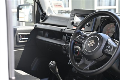 2025 Suzuki Jimny - Thumbnail