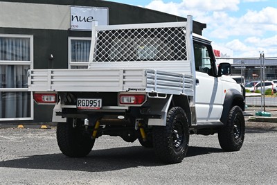 2025 Suzuki Jimny - Thumbnail