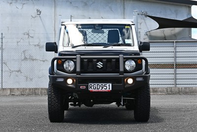2025 Suzuki Jimny - Thumbnail