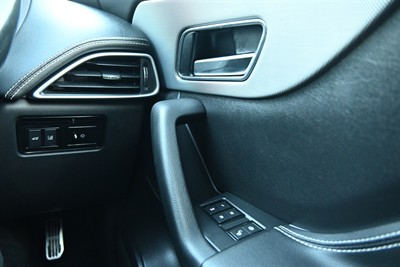 2017 Jaguar F-Pace - Thumbnail