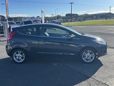 2015 Ford Fiesta - Thumbnail
