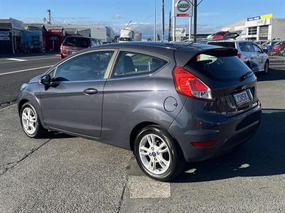 2015 Ford Fiesta - Thumbnail