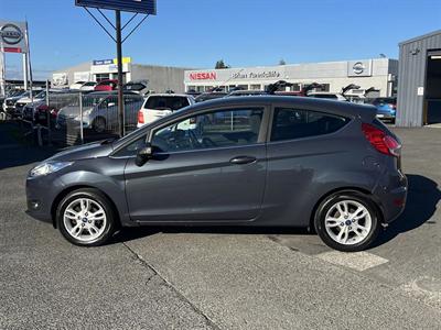 2015 Ford Fiesta - Thumbnail