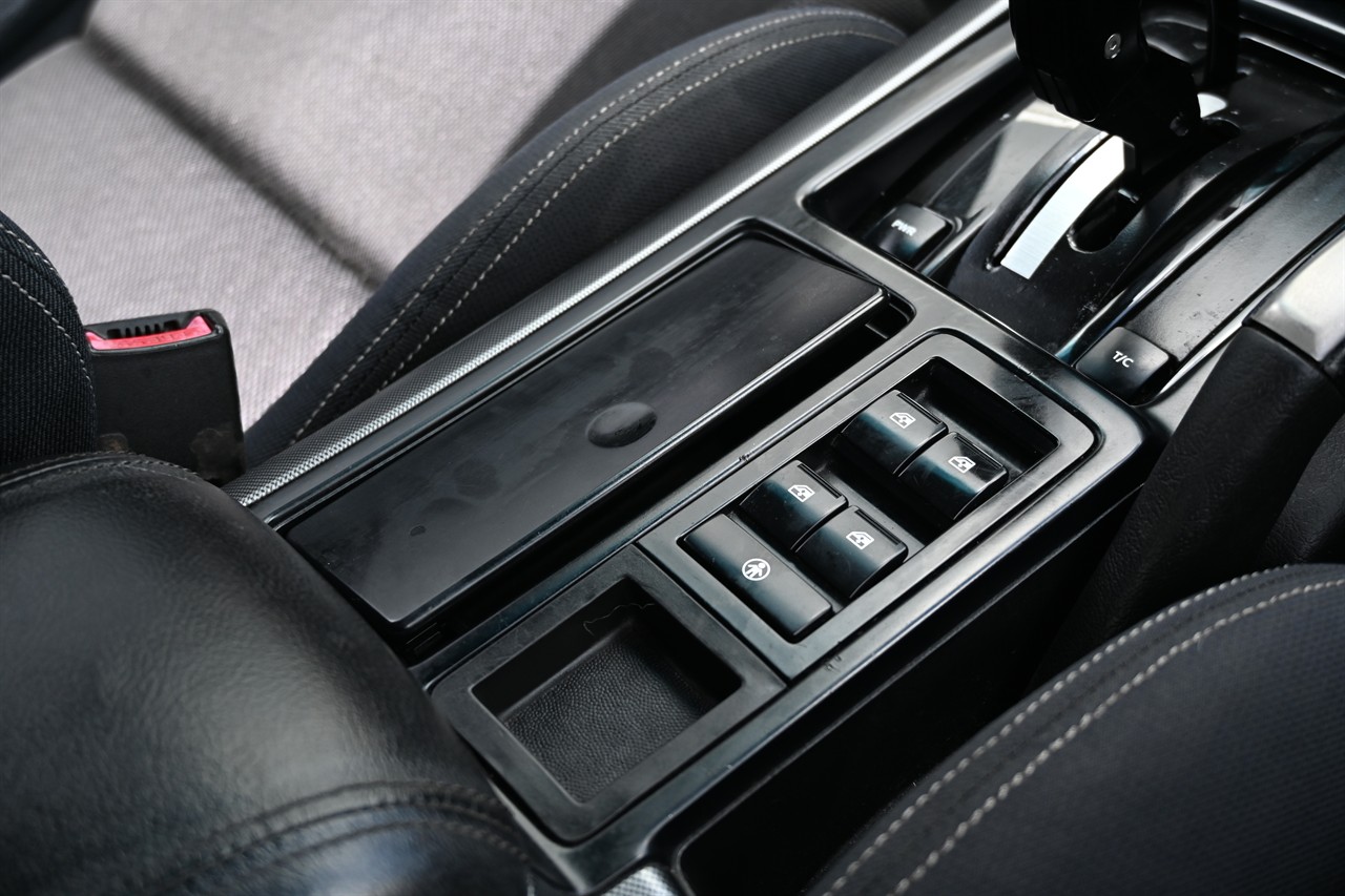 2004 Holden Commodore