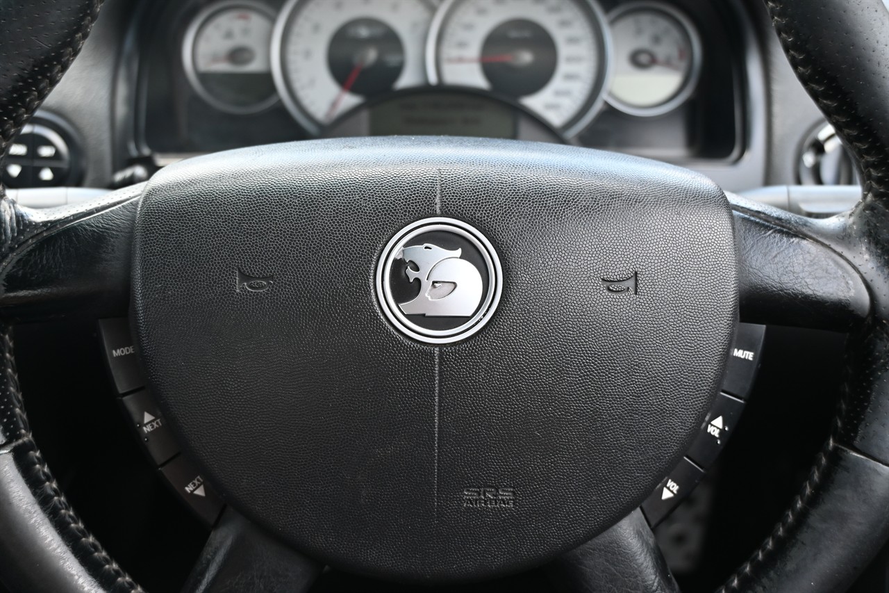 2004 Holden Commodore