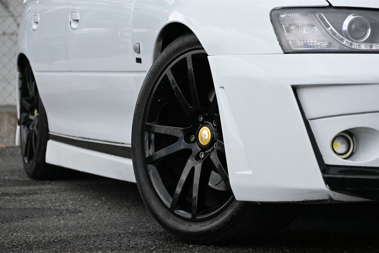 2004 Holden Commodore