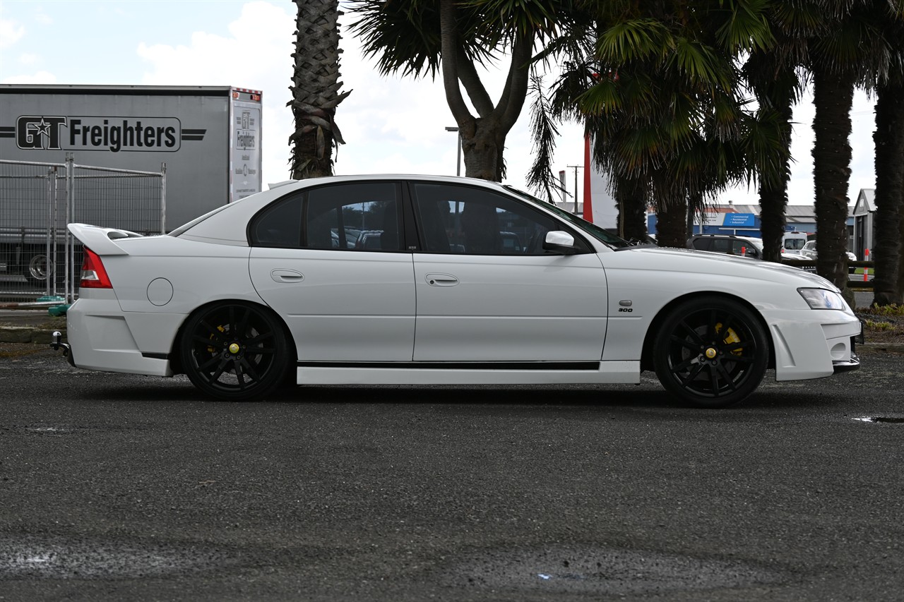 2004 Holden Commodore