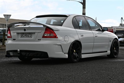 2004 Holden Commodore - Thumbnail