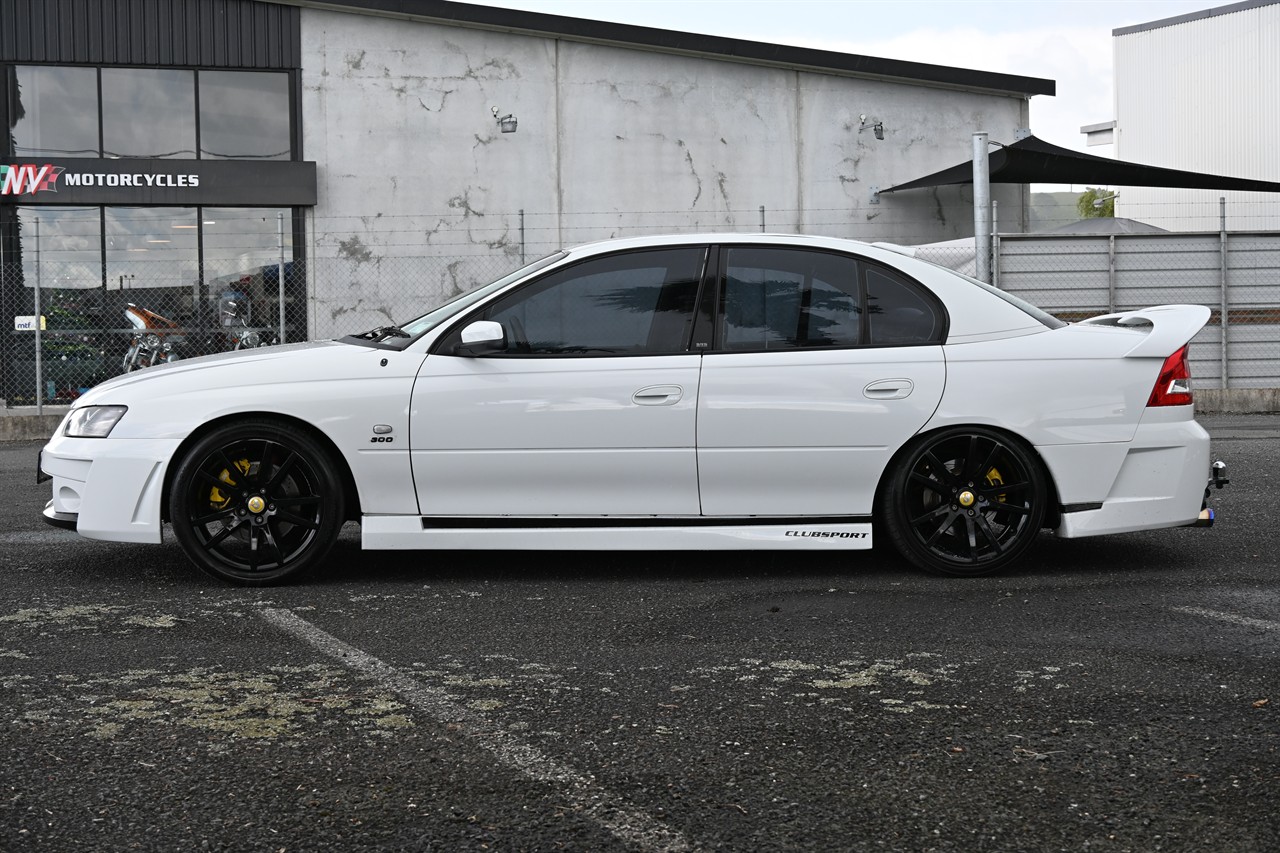 2004 Holden Commodore