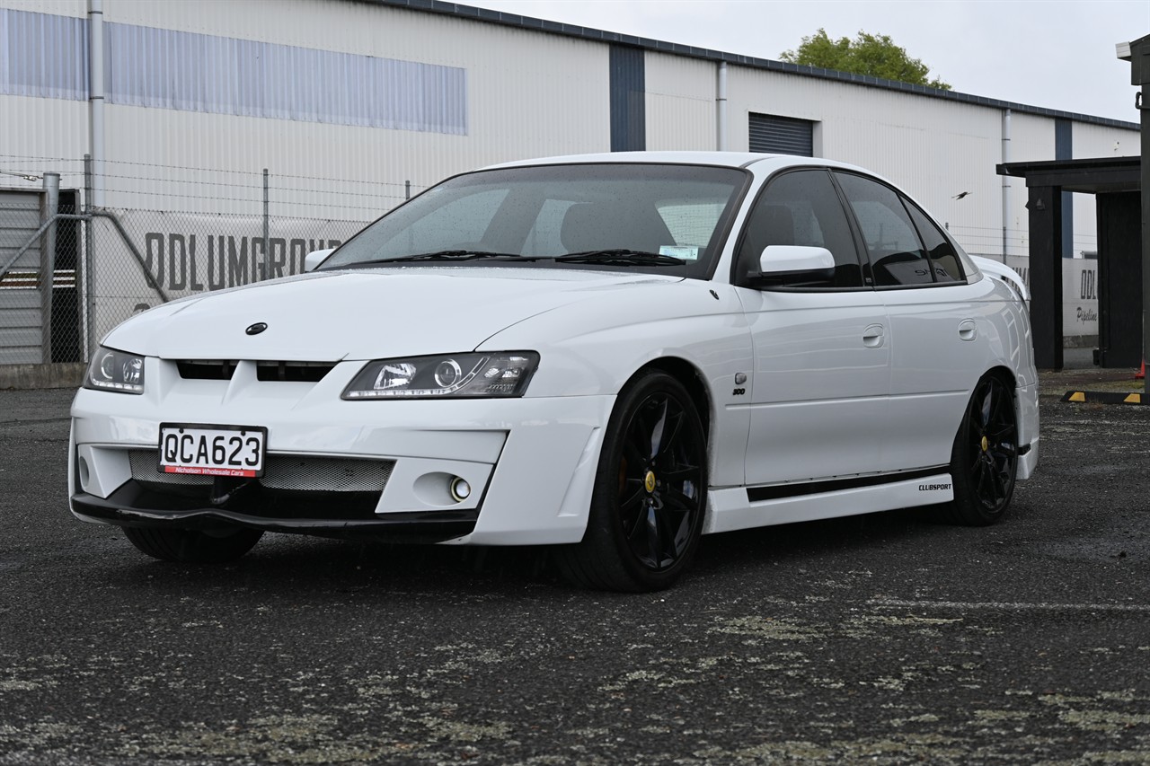 2004 Holden Commodore