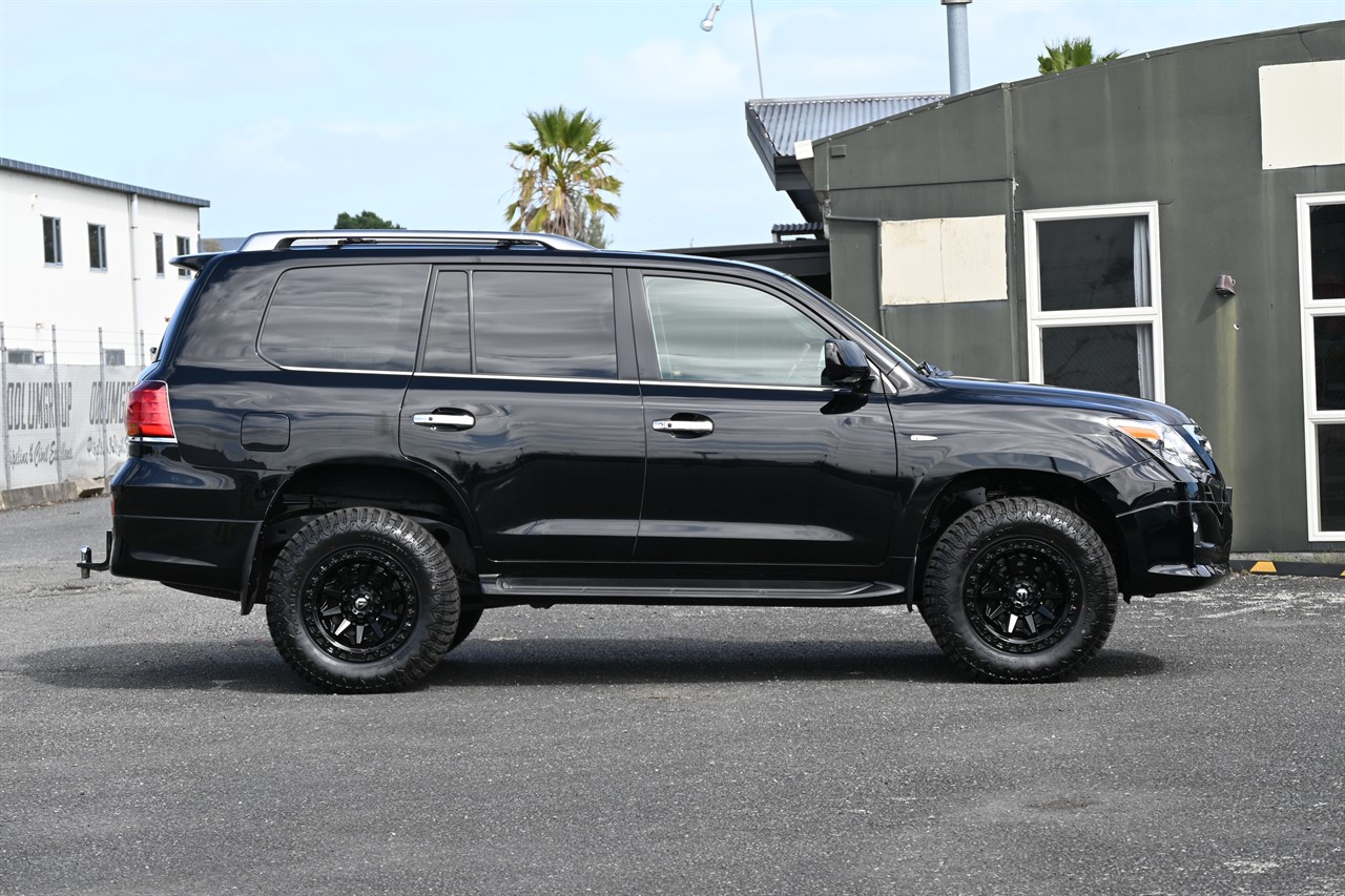 2010 Lexus Lx570