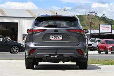 2024 Toyota Highlander - Thumbnail