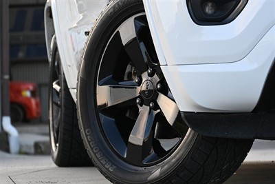 2013 Jeep Grand Cherokee - Thumbnail