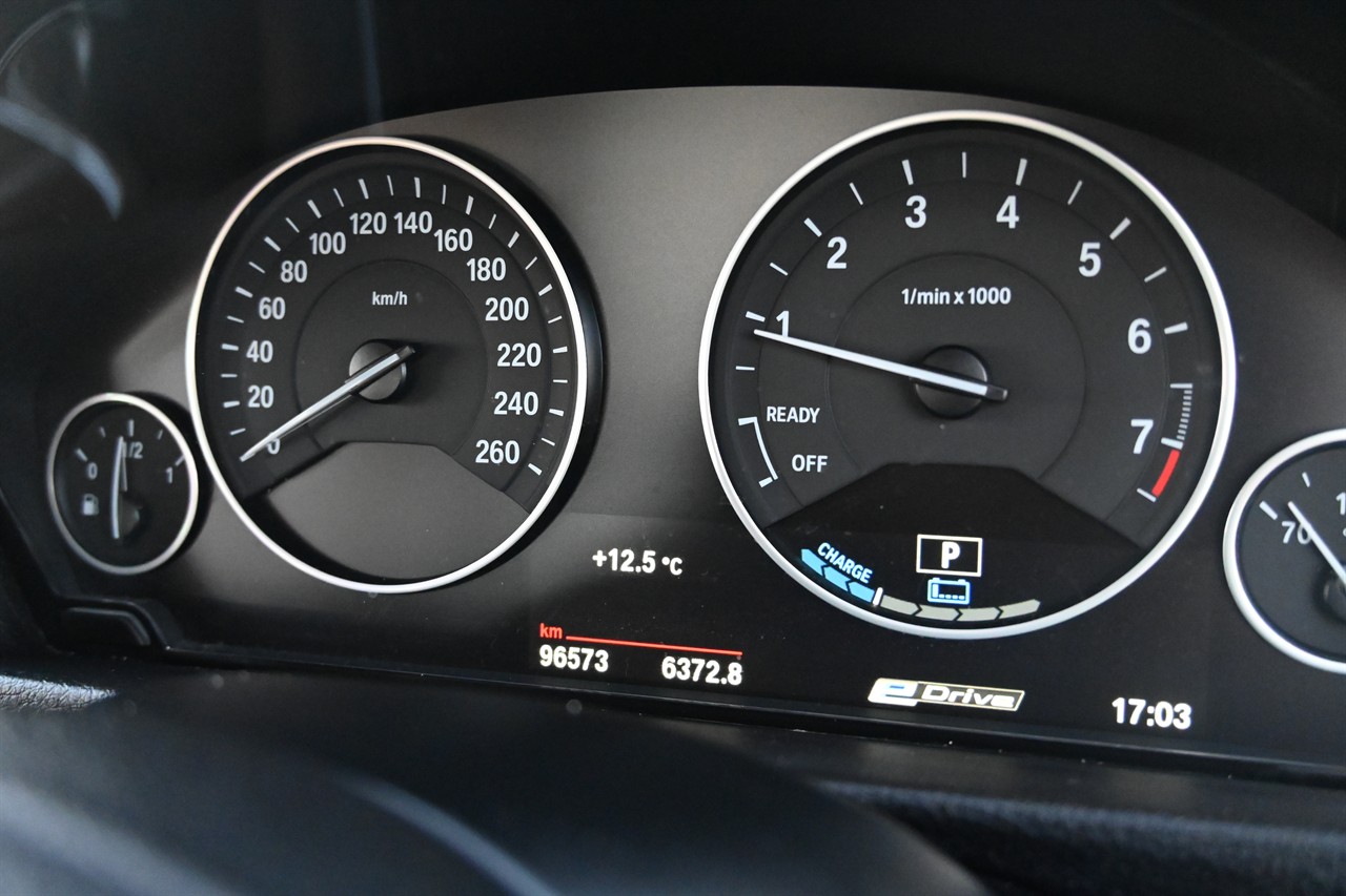 2017 BMW 330E