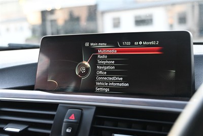 2017 BMW 330E - Thumbnail
