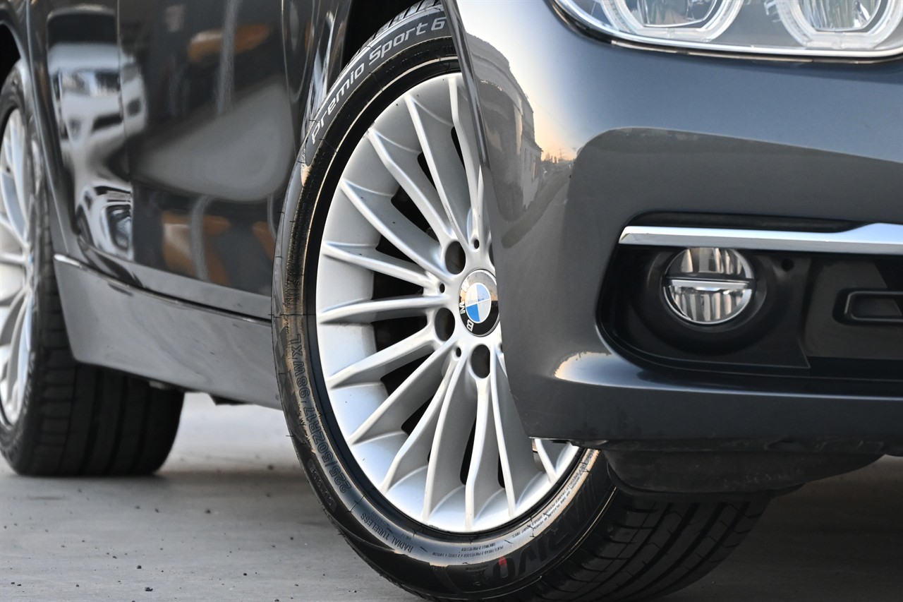 2017 BMW 330E