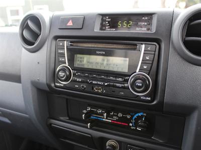 2015 Toyota Landcruiser - Thumbnail
