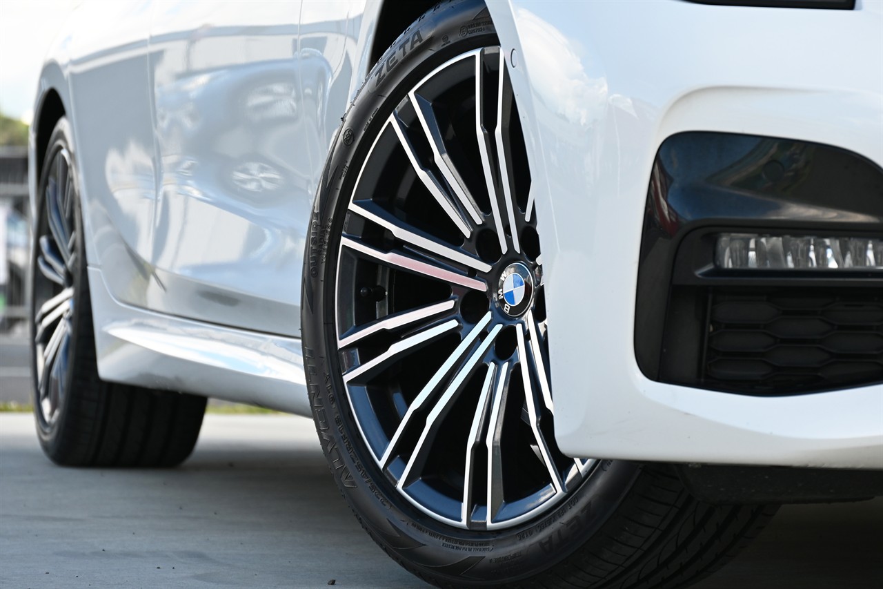 2019 BMW 320I