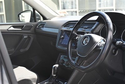 2019 Volkswagen Tiguan - Thumbnail