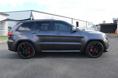 2015 Jeep Grand Cherokee - Thumbnail