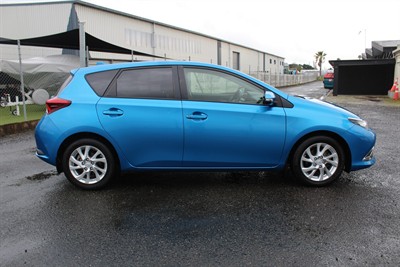 2018 Toyota Corolla - Thumbnail