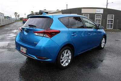 2018 Toyota Corolla - Thumbnail