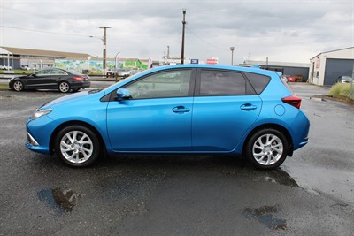 2018 Toyota Corolla - Thumbnail